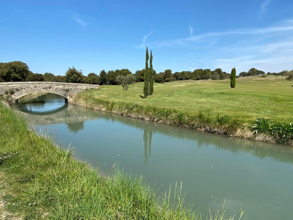Un Coin De Luberon Lägenhet LʼIsle-sur-la-Sorgue Exteriör bild