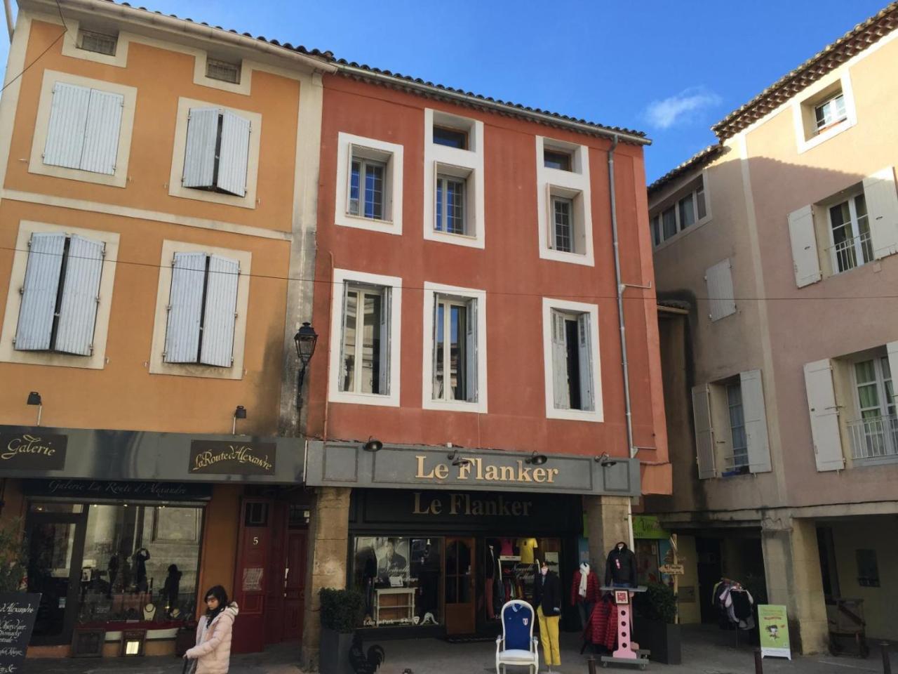 Un Coin De Luberon Lägenhet LʼIsle-sur-la-Sorgue Exteriör bild